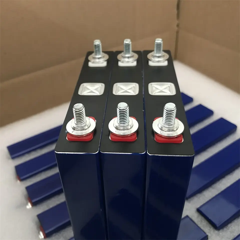 High Discharge Rate Lithium Titanate Battery TOSHIBA Battery 2.4V 2.9Ah with Screw Connectors for car