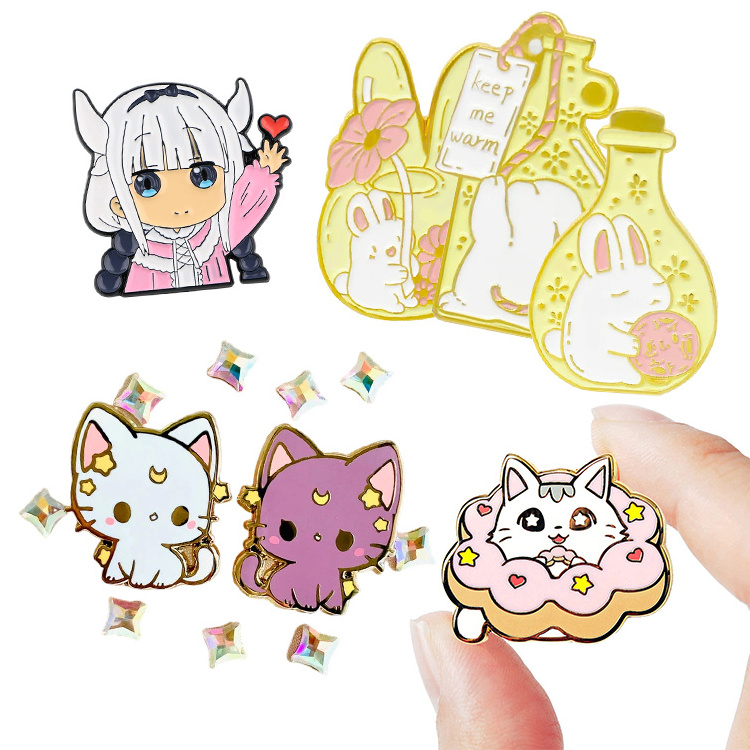 Wholesale Metal Lapel Pin Badge Manufacturer Custom Logo Cartoon Anime Glitter Soft Hard Enamel Pins With Backing Card