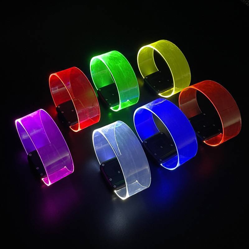 Custom Logo LED Wrist Band Flashing Lights Magnetic Bracelet Party Favors Glow in the Dark Fidget Light Up Bracelet