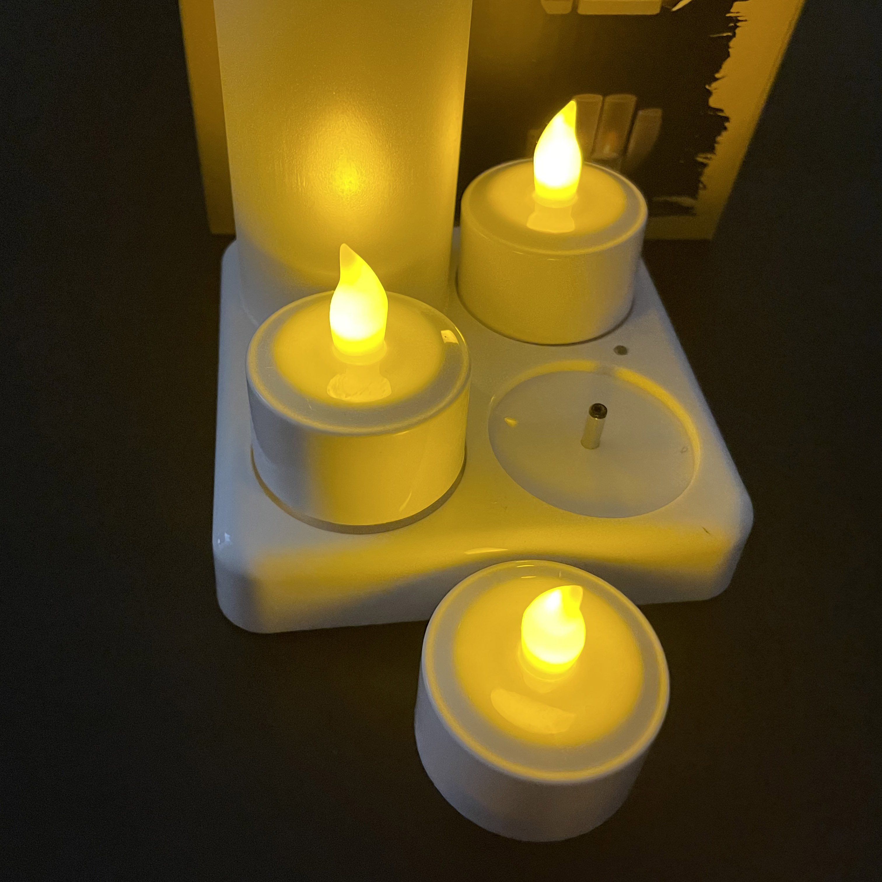 Rechargeable Flameless Flickering Candles Tea Lights 4pcs/Set with White Base Decoration Party Wedding Bar Family Dinner Outdoor