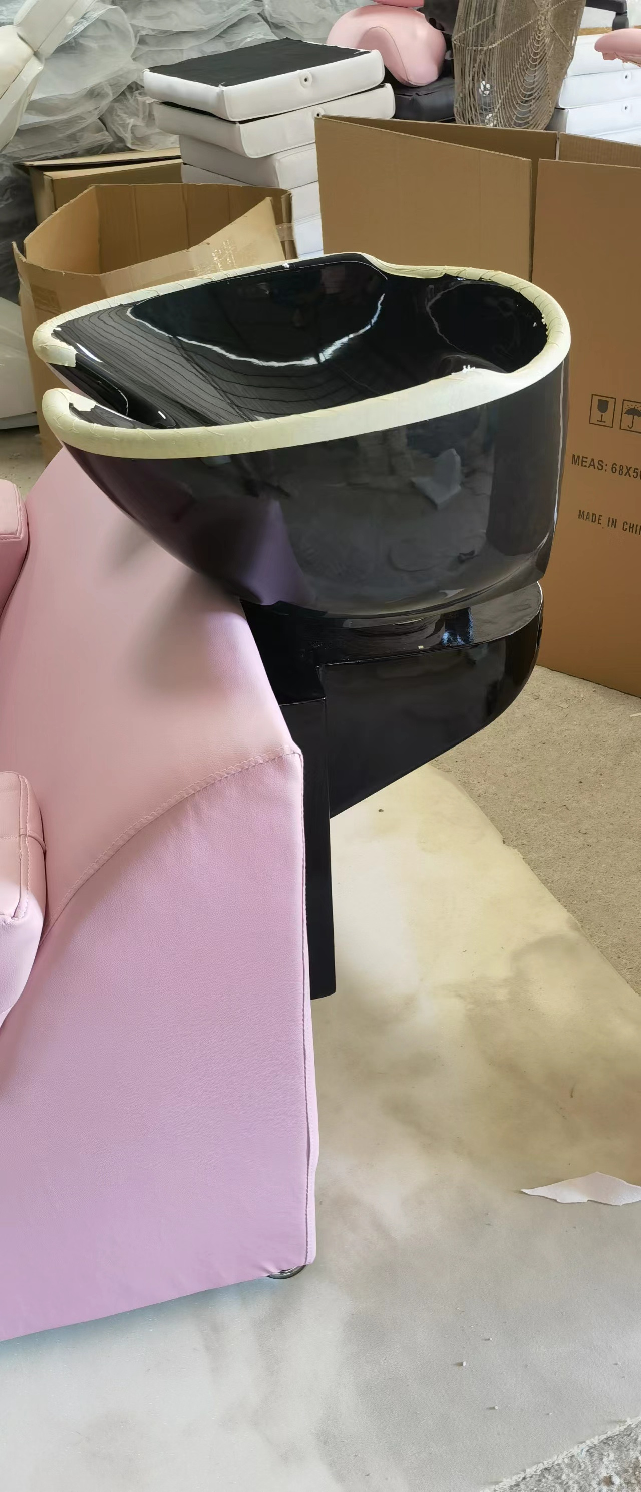 2022 New Hair Salon Equipment Super Big Pink Shampoo Station Backwash Chair With Ceramic Bowl 10 Year Warranty