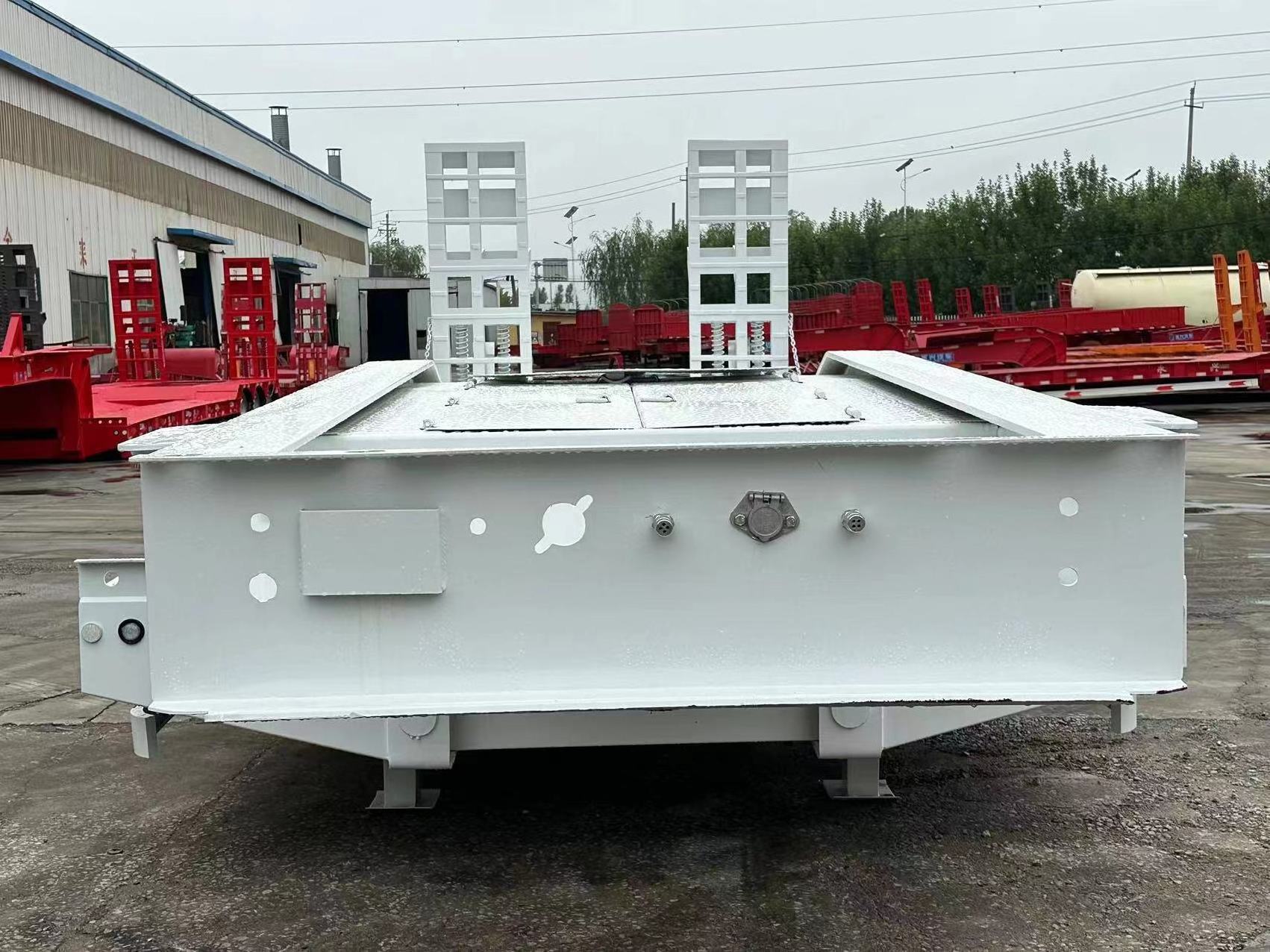 High Quality Three Axles excavator semi trailer for Transporting 60tons Excavator lowbed trailer 3 axle lowbed semitrailerrailer