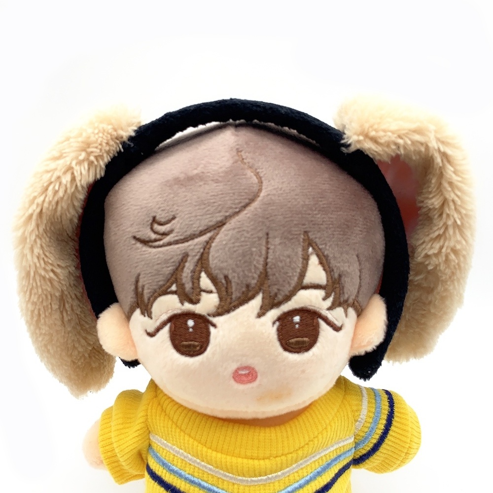 Manufacturer OEM ODM high quality Custom soft Kpop idol doll toy plush doll With cute sweater and Low MOQ stuffed toy