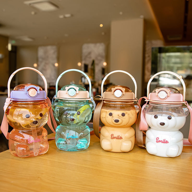 Hot Selling Cute bears Water bottle summer students portable plastic large capacity kettle Reusable water bottle with straw