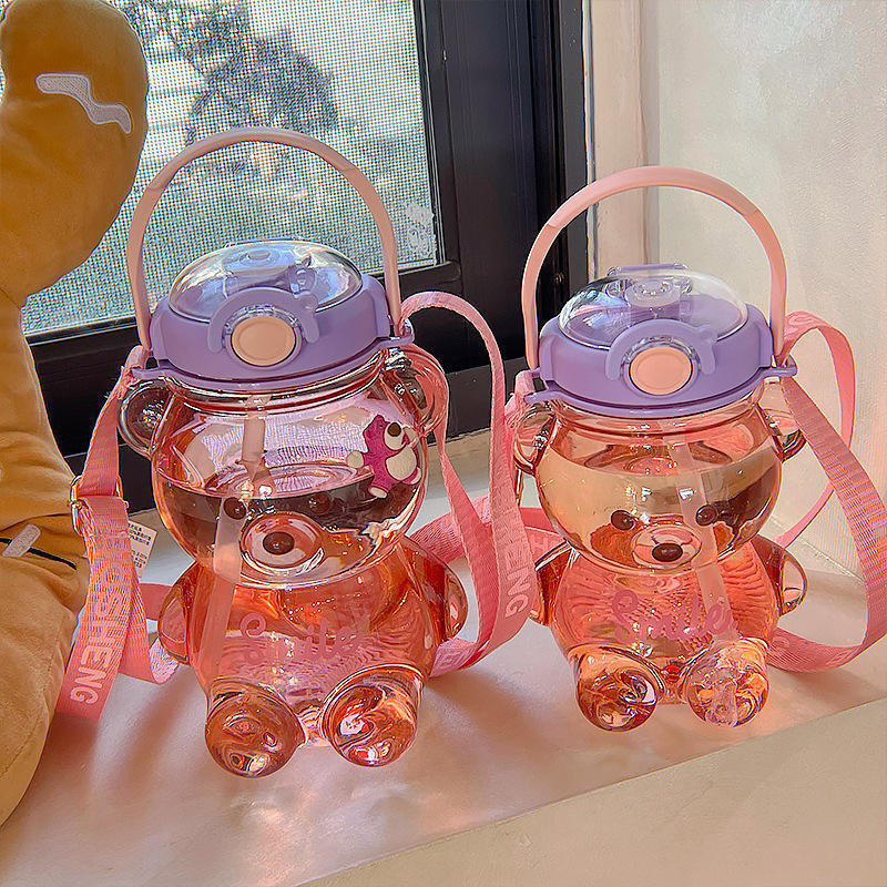 Hot Selling Cute bears Water bottle summer students portable plastic large capacity kettle Reusable water bottle with straw