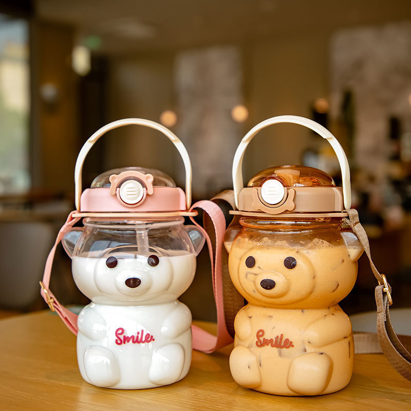 Hot Selling Cute bears Water bottle summer students portable plastic large capacity kettle Reusable water bottle with straw