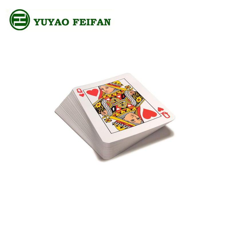 500pcs poker chips set and aluminum rounded corners case have 5 dices