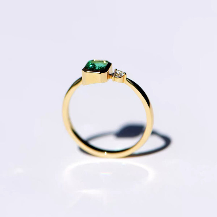 Vintage handmade green Colombian emerald cut 18K gold 1ct lab grown emerald ring women jewelry