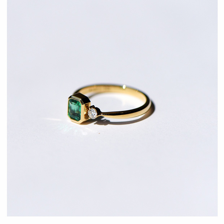 Vintage handmade green Colombian emerald cut 18K gold 1ct lab grown emerald ring women jewelry