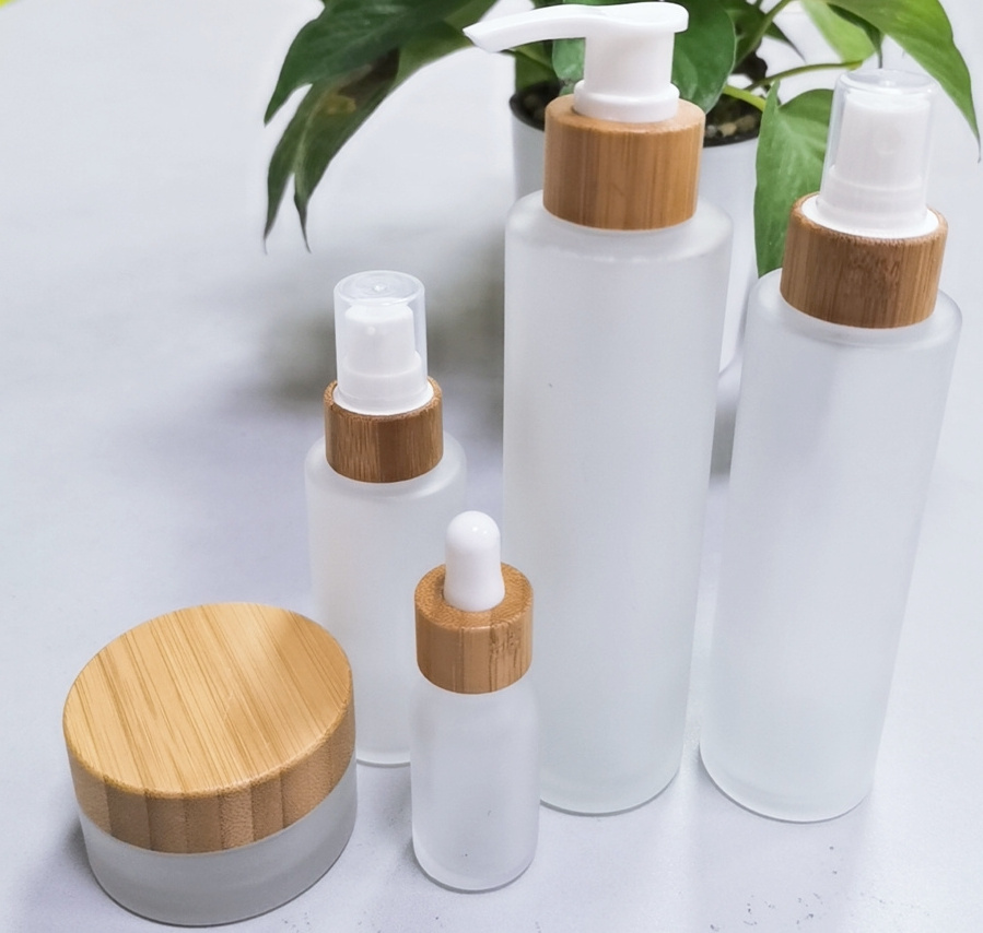 20ml 30ml 50ml 100ml 120ml 150ml Bamboo Cosmetic Packing Lotion Toner Glass Spray Bottle Bamboo Pump Sprayer Bottle For Cosmetic