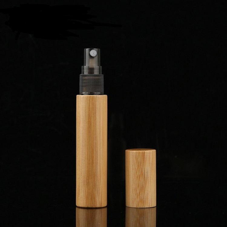 Natural Bamboo Lid 10ml Refillable Perfume Atomizer Fine Mist Spray Bottle with PP Cap Glass Body for Cosmetics Packaging