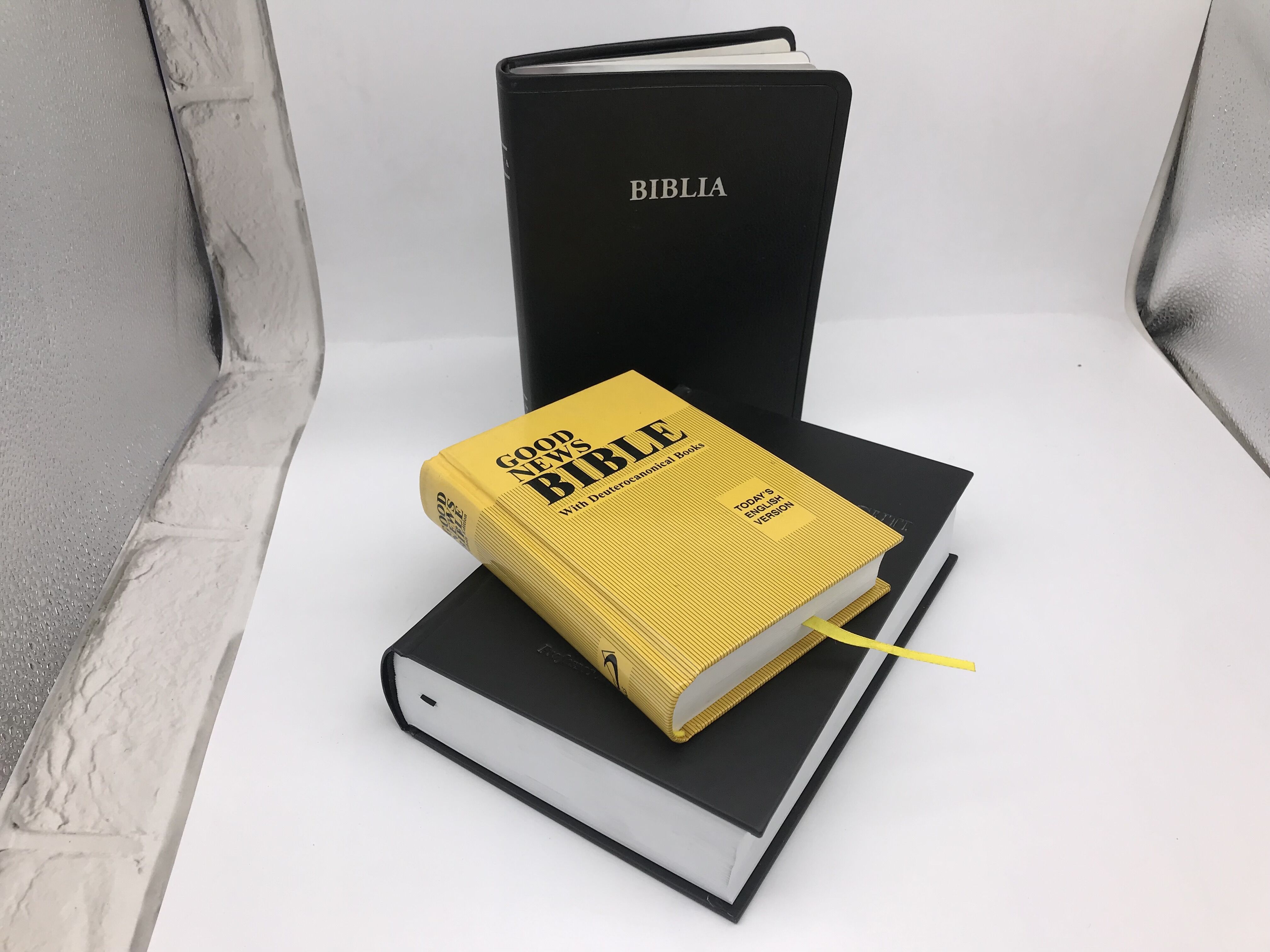 Factory Customized Bible New King James Version Bible for Church