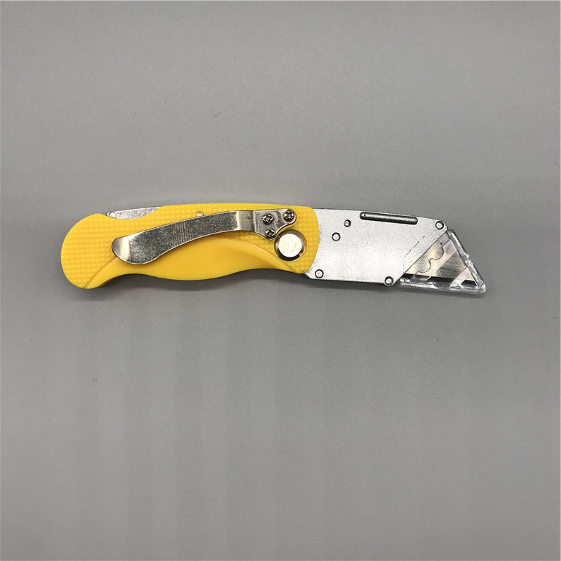 Plastic Folding Replacement Blade Safety Utility Cutter Pocket Knife with Belt Clip