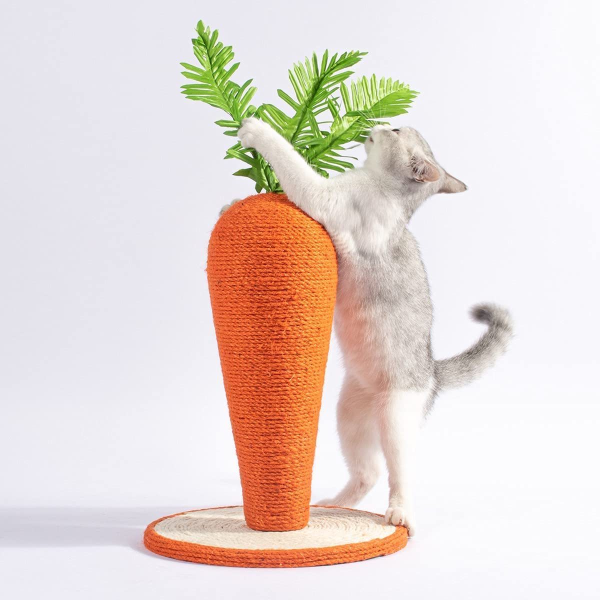 Cat Scratching Post Tree Toy Carrot Shaped Cat Scratcher Board Cat Accessories scratching Climbing Frame Pet Supplies