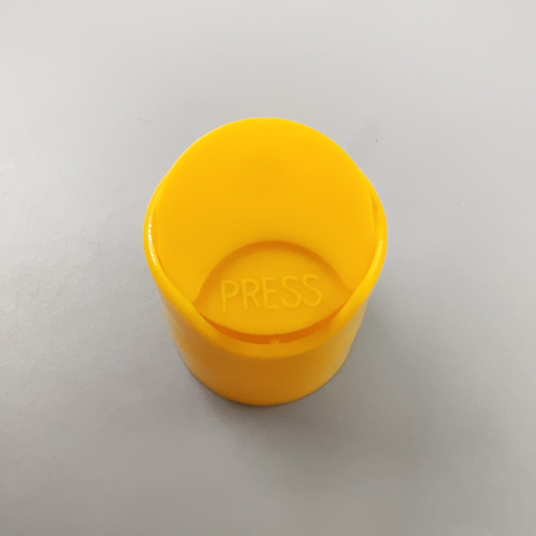 28mm disc top cap 28/410 orange color tapas in stock for PET bottle 150ml 180ml 250ml 500ml