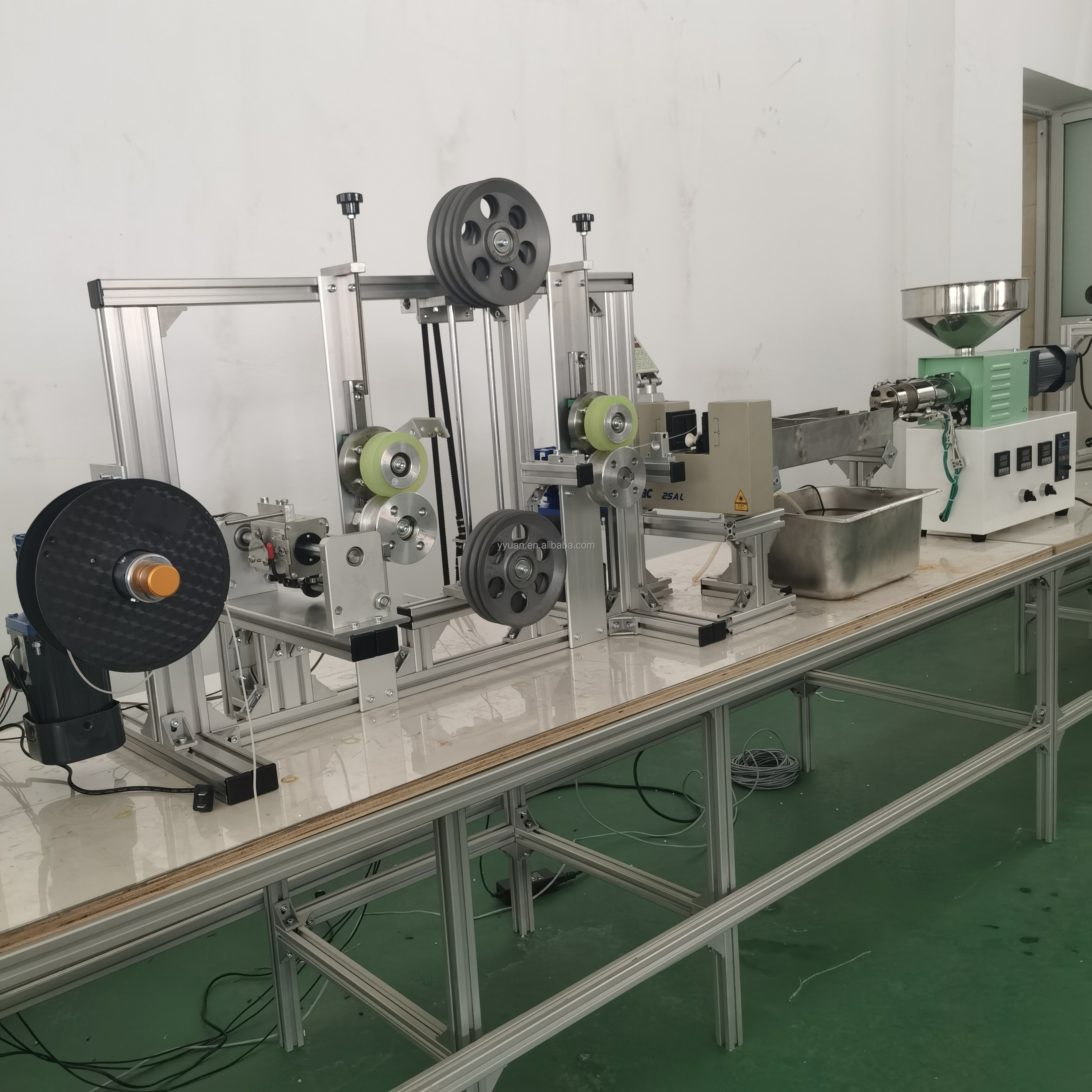 SJ25 High precision 3D printer filament extrusion line  3D printer filament making machine Desktop filament extrusion machine