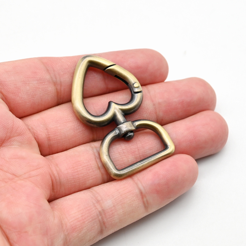 Metal heart shape carabiner clips hook Spring Buckle Elastic Rope Hook For Luggage bag Accessories