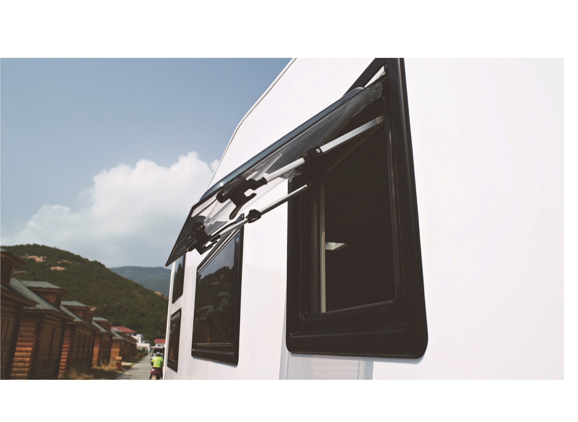 RVMATE 1450 x 550 Sunshade Blinds UV-resistant E-Mark Camper Motorhome Caravan RV Car Windows