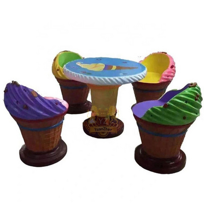 Outdoor Shop Decoration Modern Fiberglass Table and Chairs Sculpture Large Size Ice Cream  Resin Sculpture