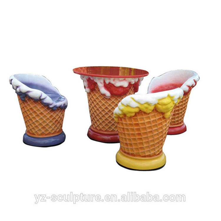 Outdoor Home Decoration Resin Christmas Ice Cream Chair And Desk Statue Fiberglass Ice Cream Chair Sculpture