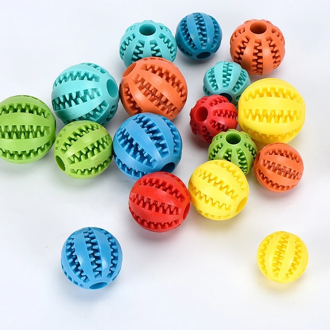 Interactive Tough Rubber Dog Treat Toy Bite Resistant Chew Toys Tooth Cleaning Food Leakage Feeder for Cats Made Pet Material