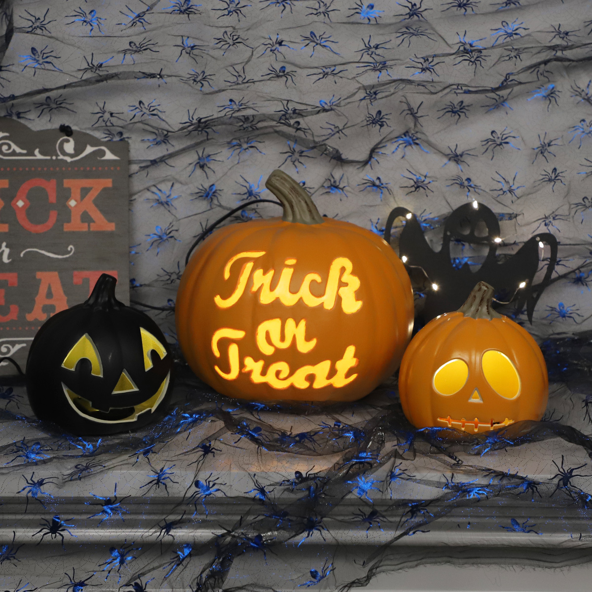 Cheap Trick Or Treat Halloween Garden Yard Decoration With Lights Shiny PP Material Big Pumpkin Sockets Available Custom