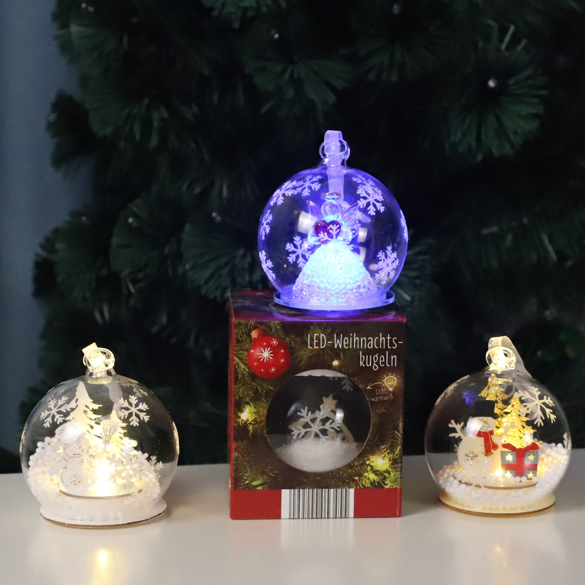 Factory Direct Sale Christmas Hanging Decorative Ornament Lighted Glass Christmas Snow Globe Decorations Ball Ornament