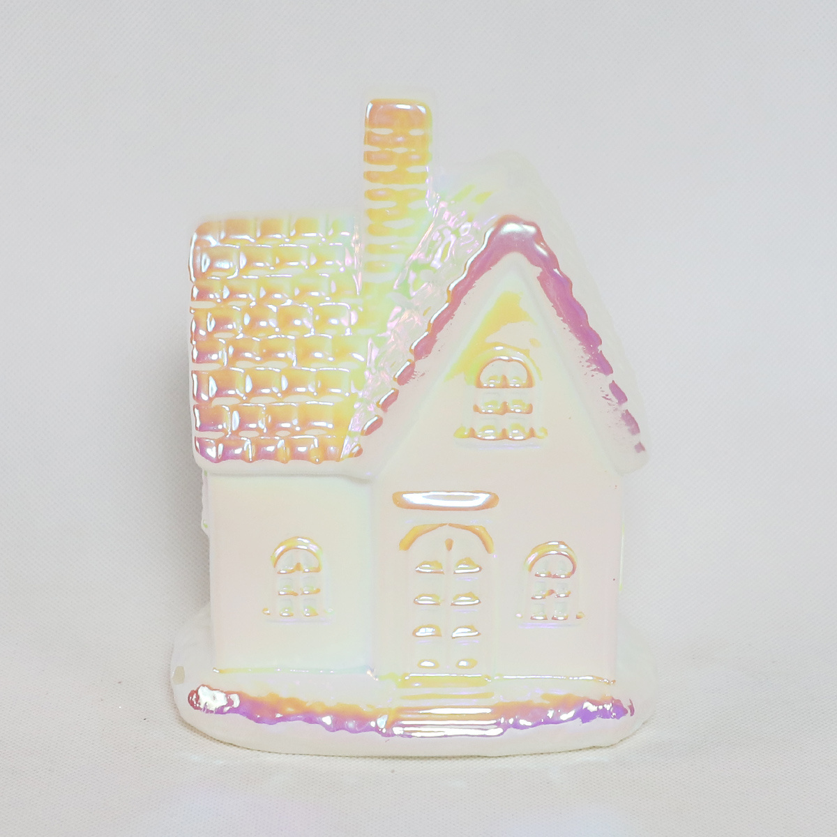 Factory Direct Sell Snow Covered Village House Castle Church Christmas Gifts Home Decoration Glass