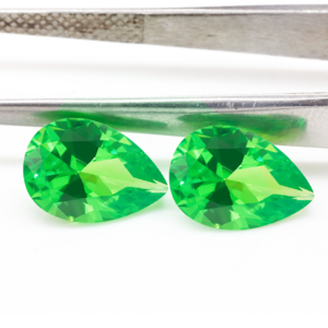 high quality Pear cut apple green color  loose  gemstone synthetic nano