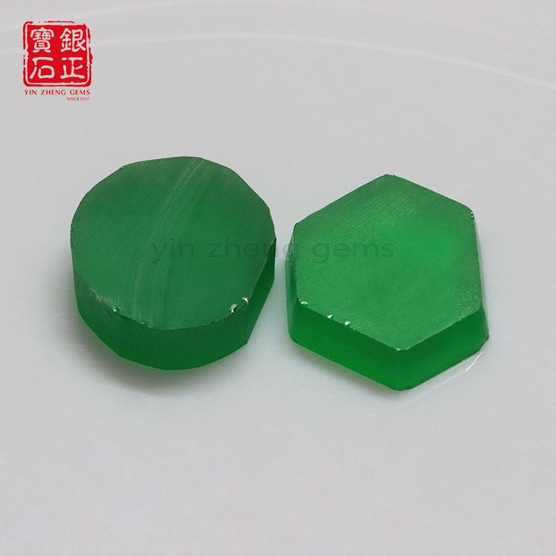 Hot sale loose green rough emerald rough yag green synthetic gemstone rough green jewelry