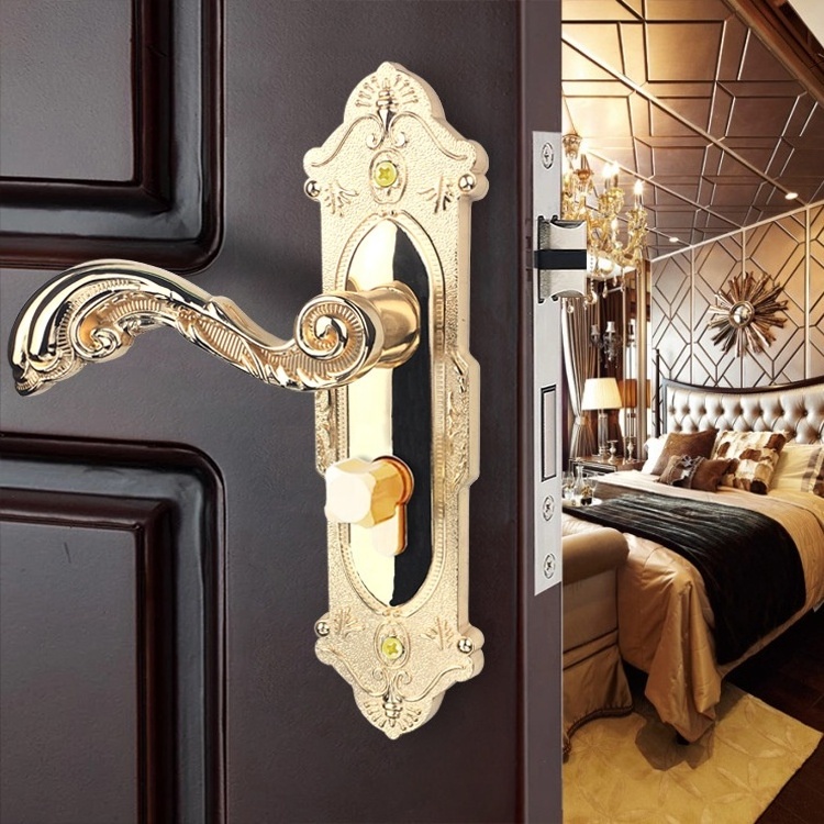 Luxury antique zinc alloy gold exquisitely carved door lock with solid gold-treated wooden door handles