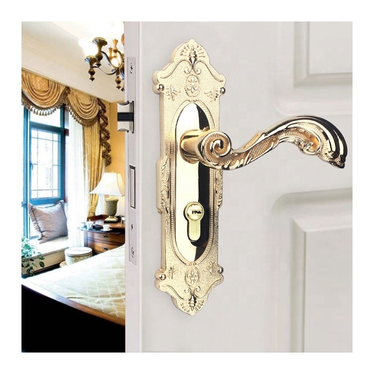 Luxury antique zinc alloy gold exquisitely carved door lock with solid gold-treated wooden door handles