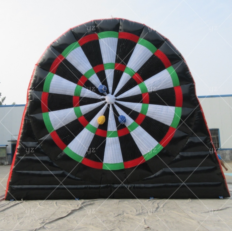 2022 customized inflatable Soccer dart board inflatable football kick dartboard target game for sale