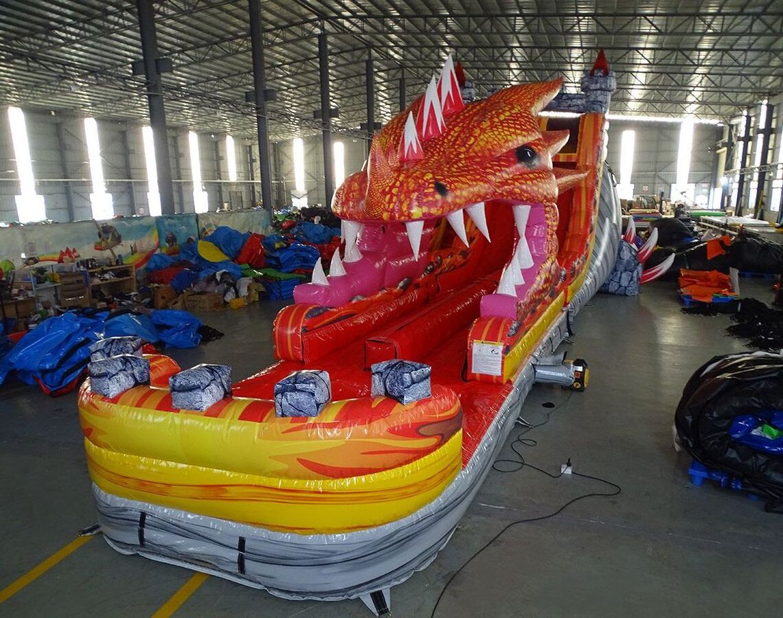 Commercial inflatable Dragons Breath 2-Piece Hybrid Water Slide inflatable jumping house with water slide