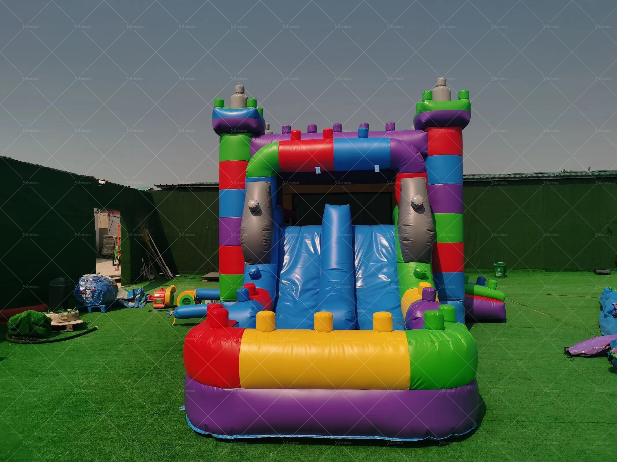 Hot sale Cartoon Building Blocks Theme Inflatable Bounce House Inflatable building block slide