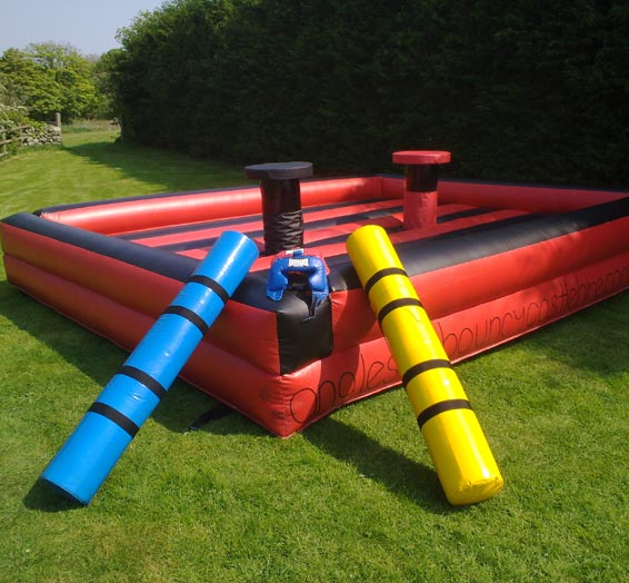 Gladiator game field Inflatable bounce fighting arena with sticks and boxing gloves