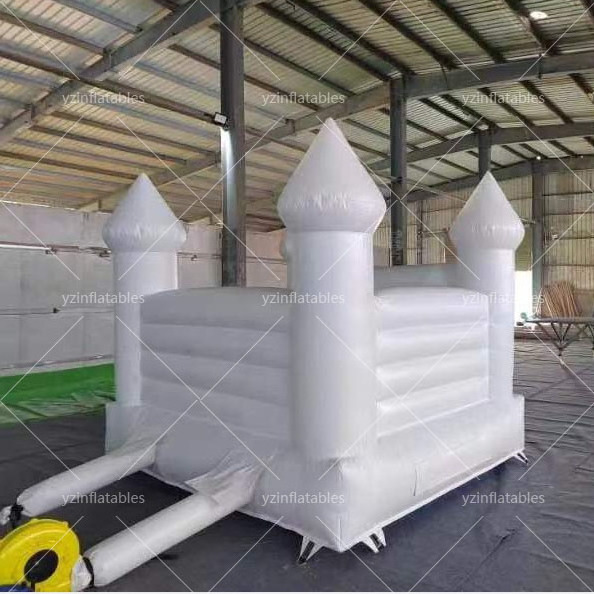 Customized  10*10ft small white bounce house inflatable bounce house commercial with blower