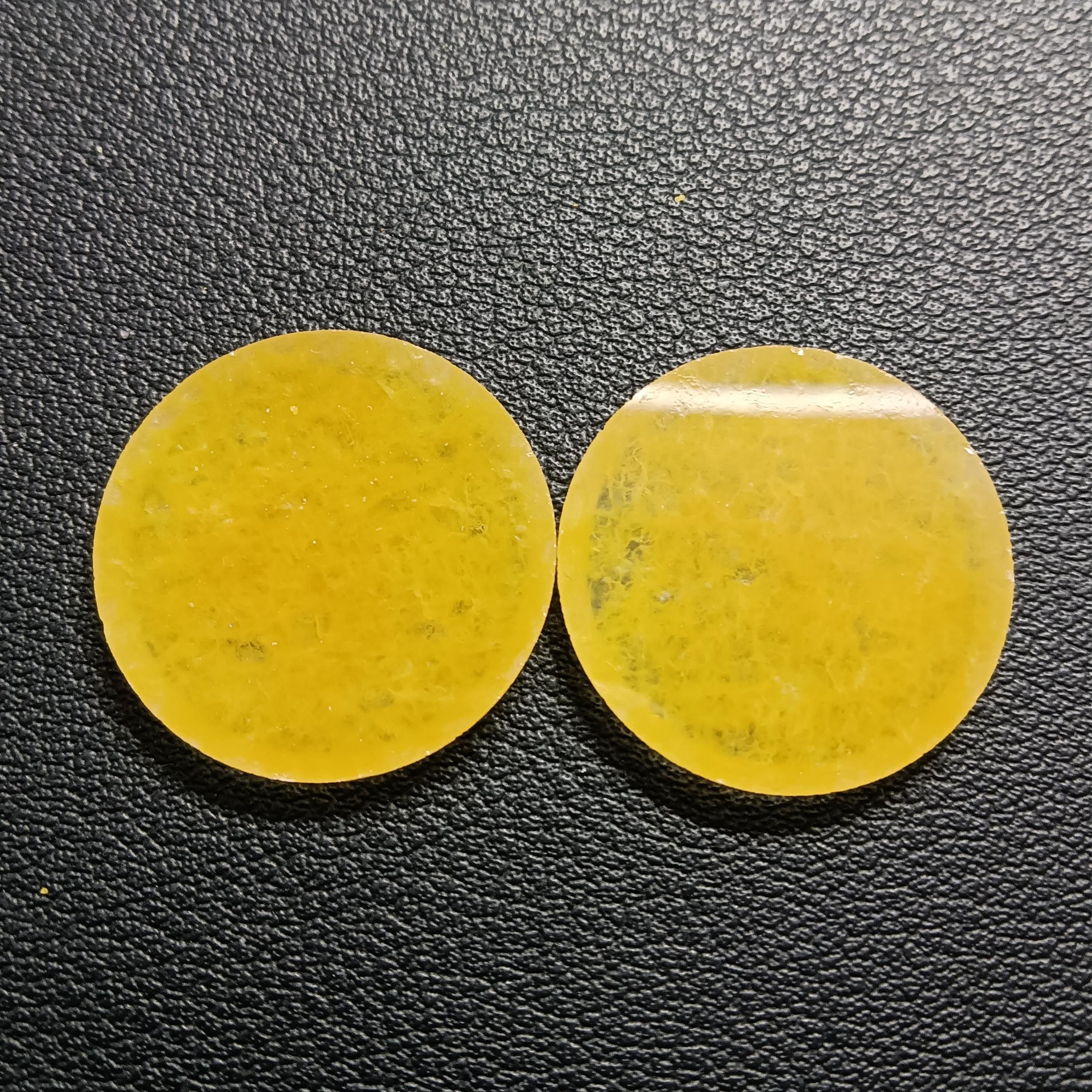 YZ Factory price Burma green Jadeite jade Round shape Flat slice cabochon Natural yellow dye Malay Jade for Jewelry