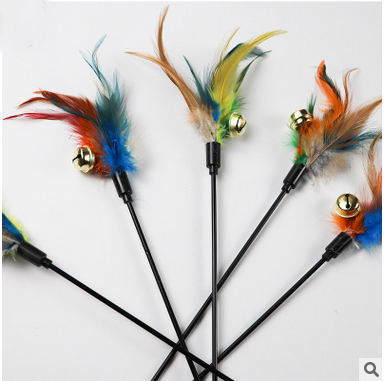 Wholesales Wire Colored Feathers Funny Cat Sticks Send Bells Interactive Cat Teaser Stick Toy