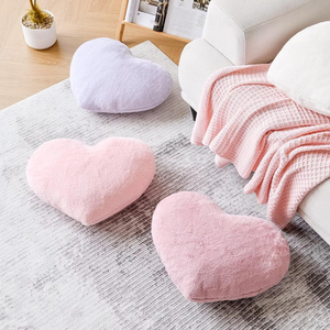 2023 custom  Heart Shaped Cute Faux Rabbit Fur Room Decorative throw Pillow Heart Plush Cushion for Couch Bed Kid Girls