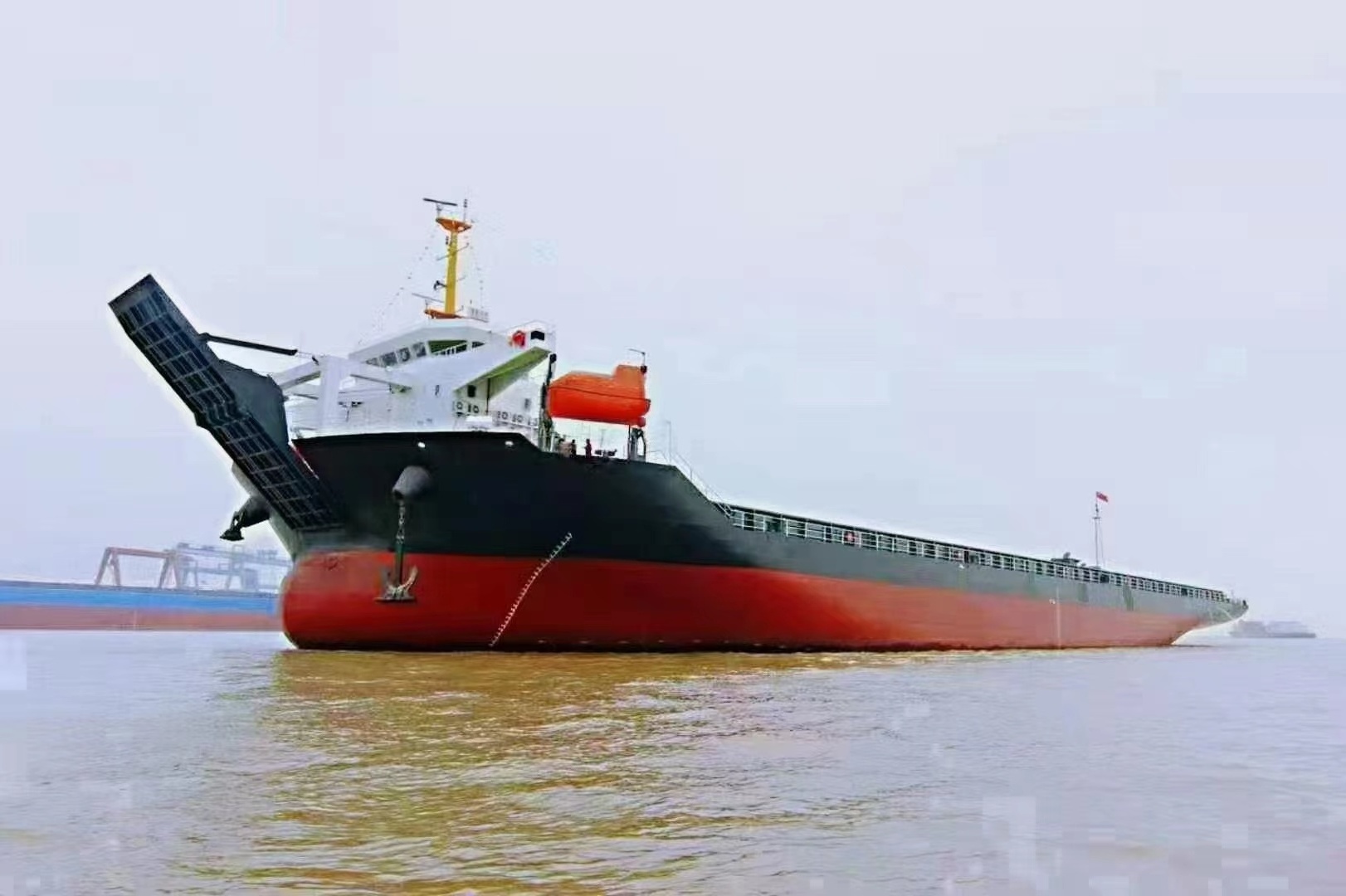 Jiangsu shipyard steel Pilot ahead Deck cargo barge for sale