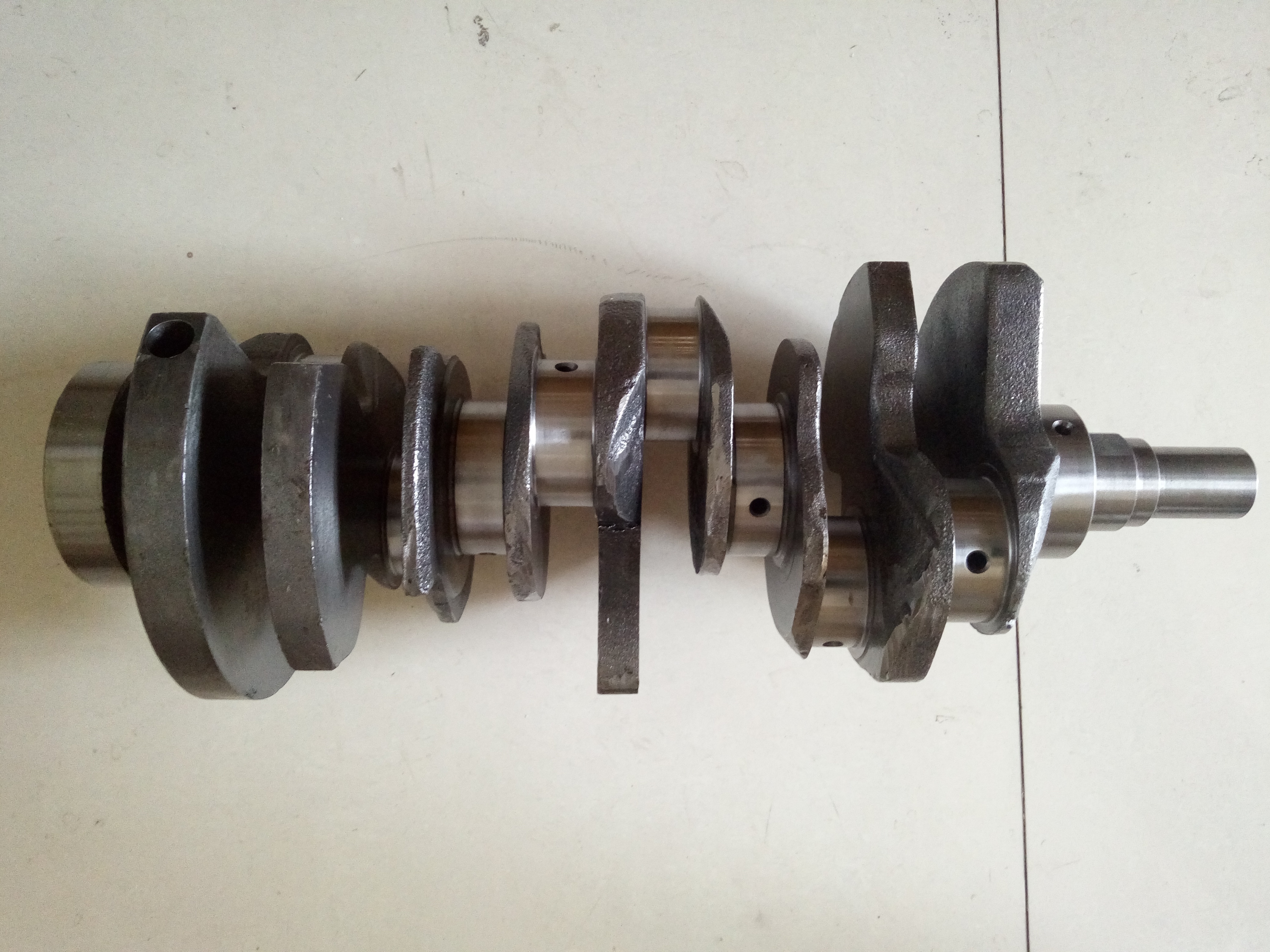 Engine Crankshaft MD305941 MD1835524 6G74 for Mitsubishi Pajero 3.5 Engine 6G74 V73