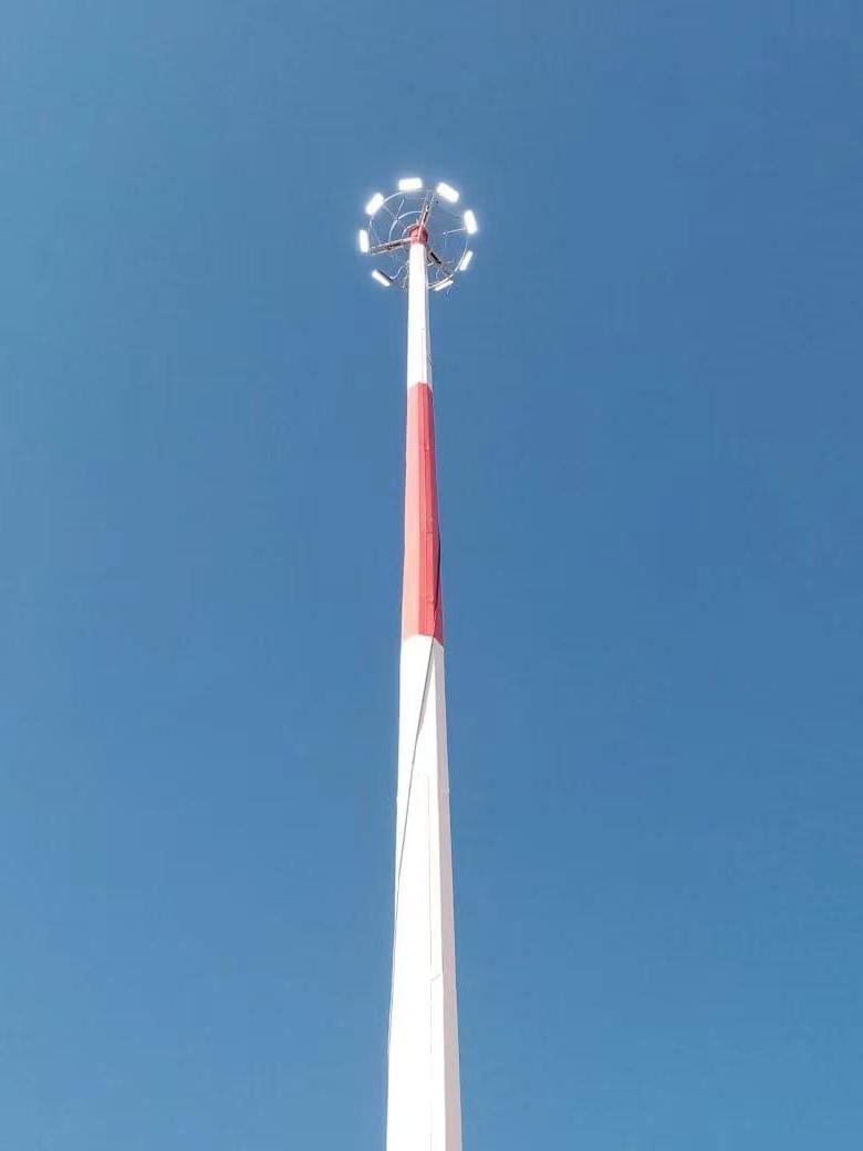 PHOEBUS high quality hot dip galvanized and powder coating automatic lifting device 35m high mast pole light