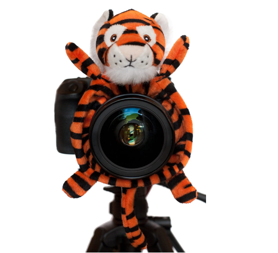 practical plush peacock camera shutter hugger toy stuffed plush tiger cover toy OEM plush puppy dog cover for shutter hugger