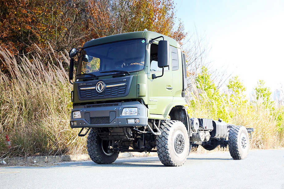 4x4 Wheel Chssis Off Road Truck 260 Horsepower Diesel Engine Powered Cargo Truck Chassis