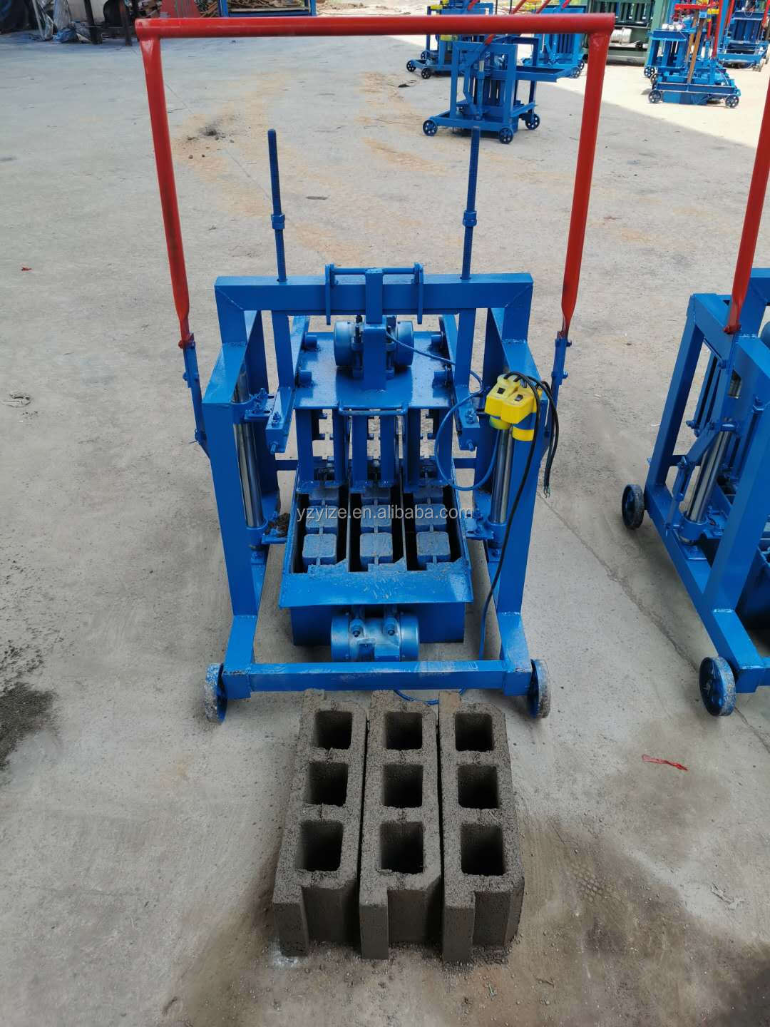 Manual Cement Concrete Hollow Block Making Machine Small Mobile Building Paver Brick Maker Electric Red  Brick Making Machine