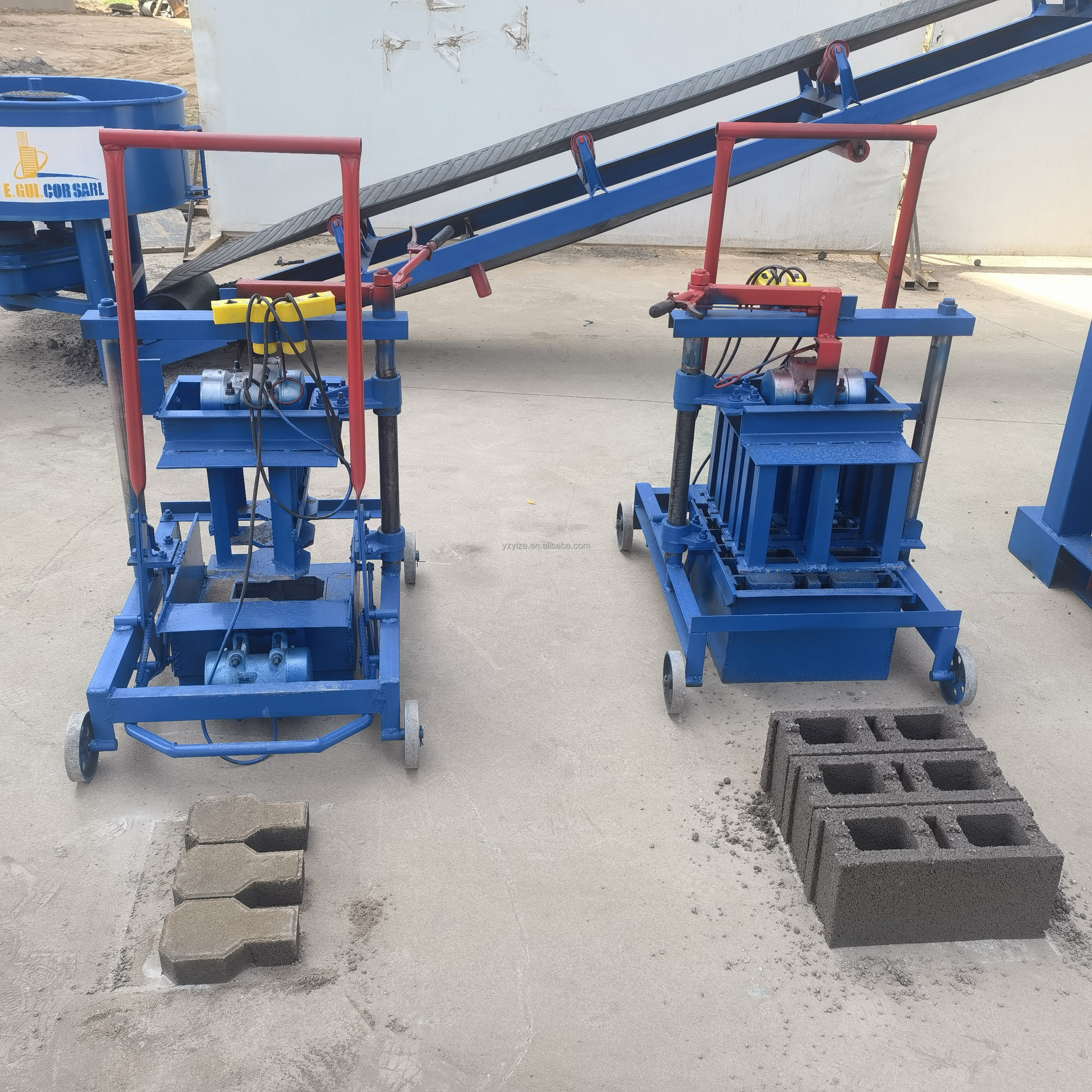 Manual Cement Concrete Hollow Block Making Machine Small Mobile Building Paver Brick Maker Electric Red  Brick Making Machine