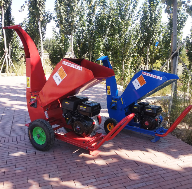 Mini Removable Mobile Wood Tree Log Bark Brach Chopping Rice Hay Straw Cutting Shredding Waste Wood Crusher Crushing Machine