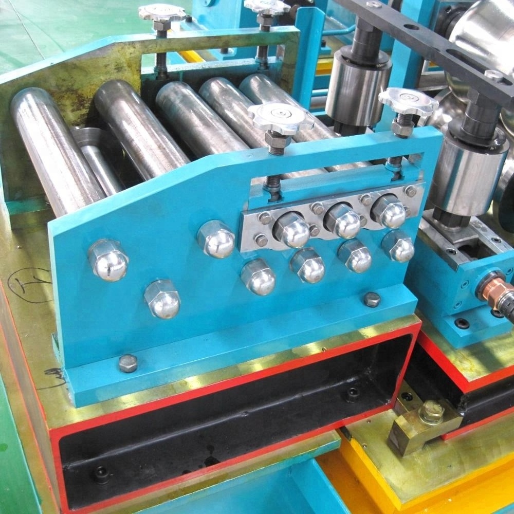 High production capacity square tube roll forming machine