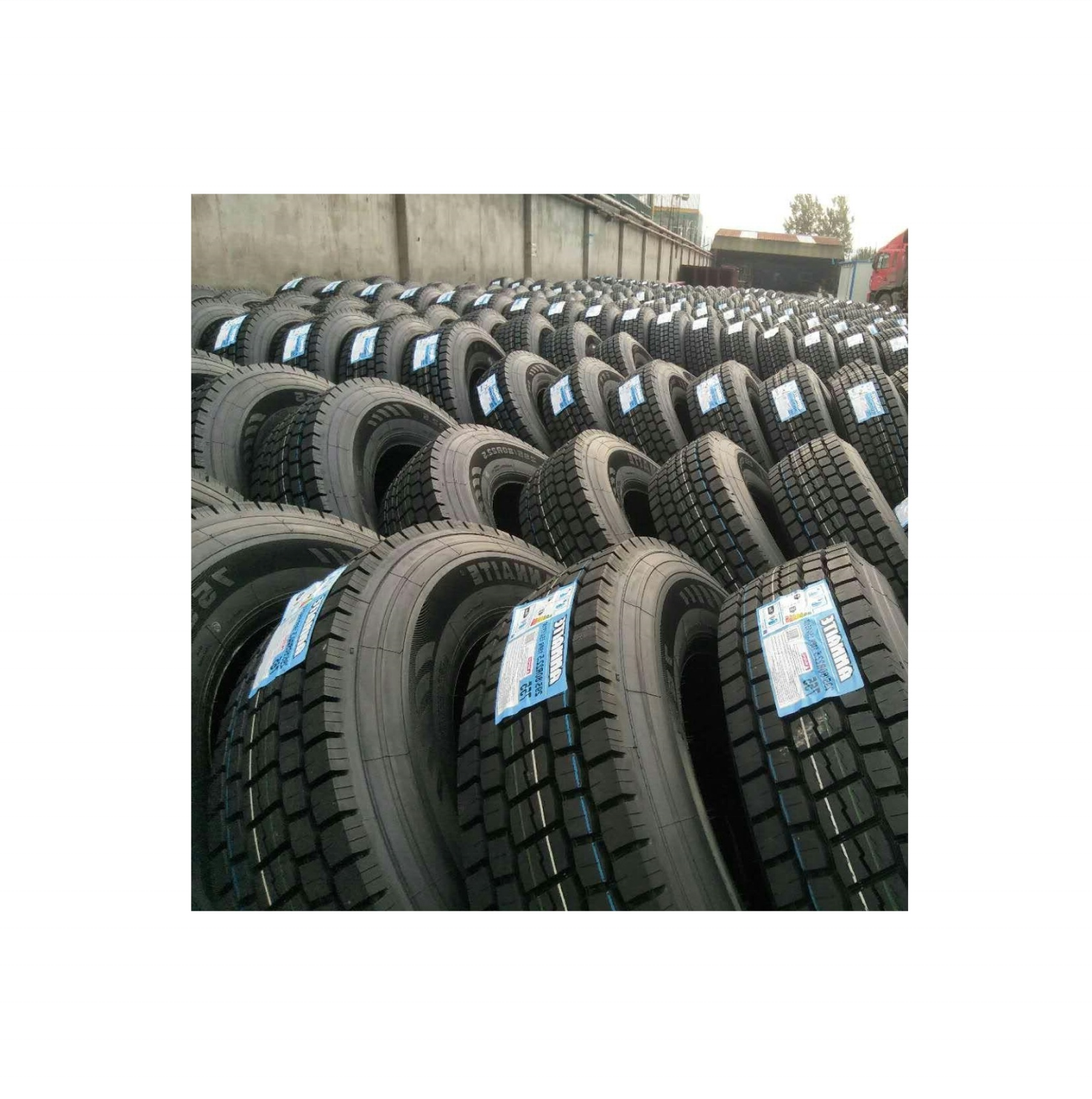 Wholesale custom private label second hand used motorcycle rubber truck tractor tyre 16.5/85-28 black truck tractor tire